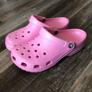 Light Pink Crocs W8